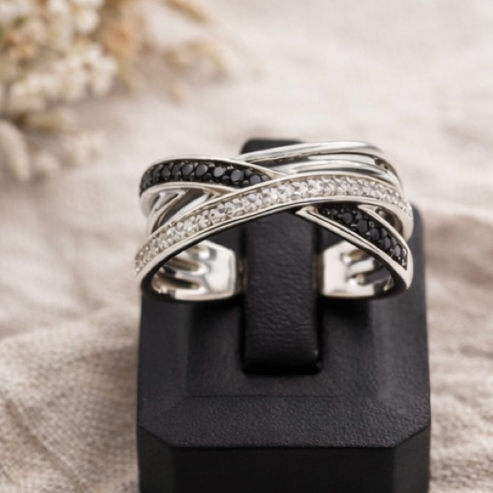 925 Sterling Silver Black White Diamond 4-Row Crossover Band Ring Size 6.5
